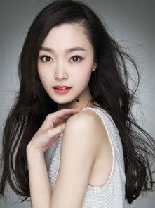 李依娃个人资料,才华横溢的影视新星，多面魅力绽放荧屏